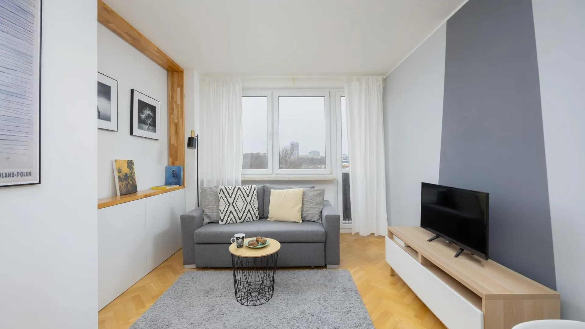 Belwederska Apartment With Balcony Next To Promenade Park By Noclegi Renters Warsaw