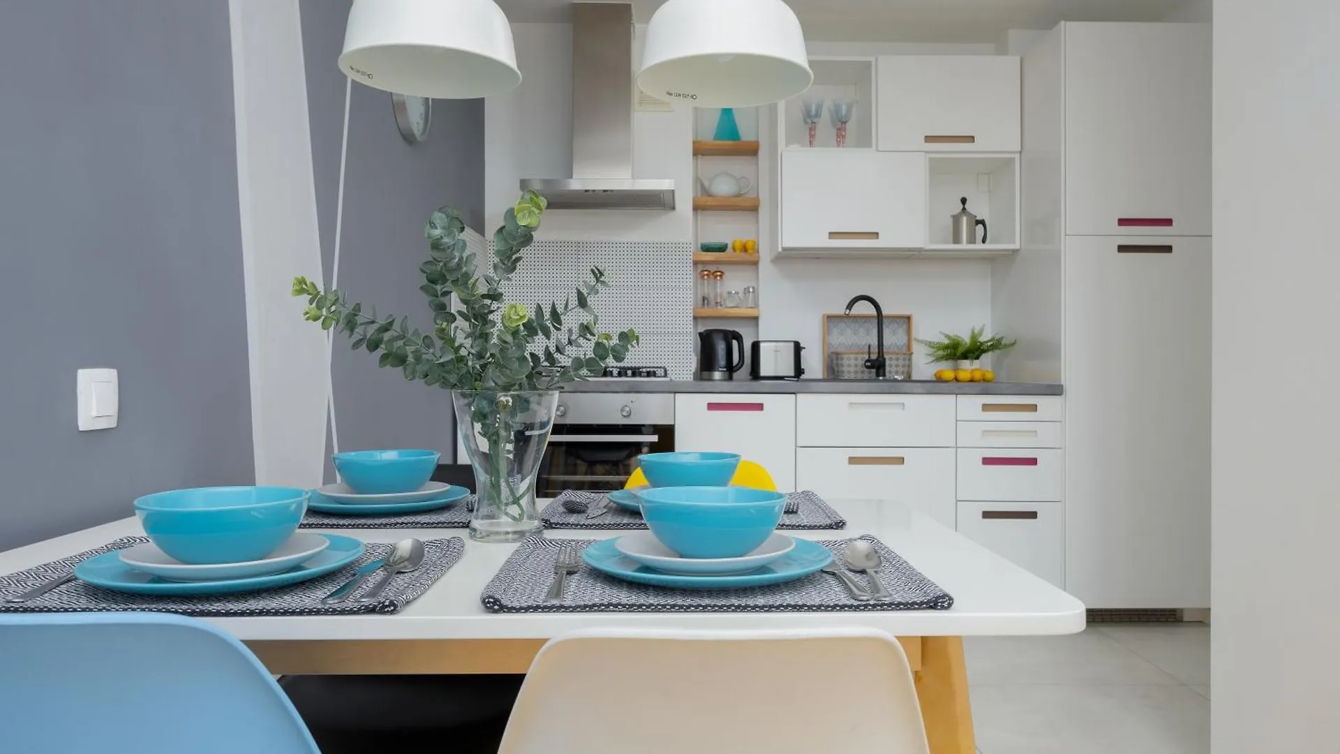 Belwederska Apartment With Balcony Next To Promenade Park By Noclegi Renters Warsaw