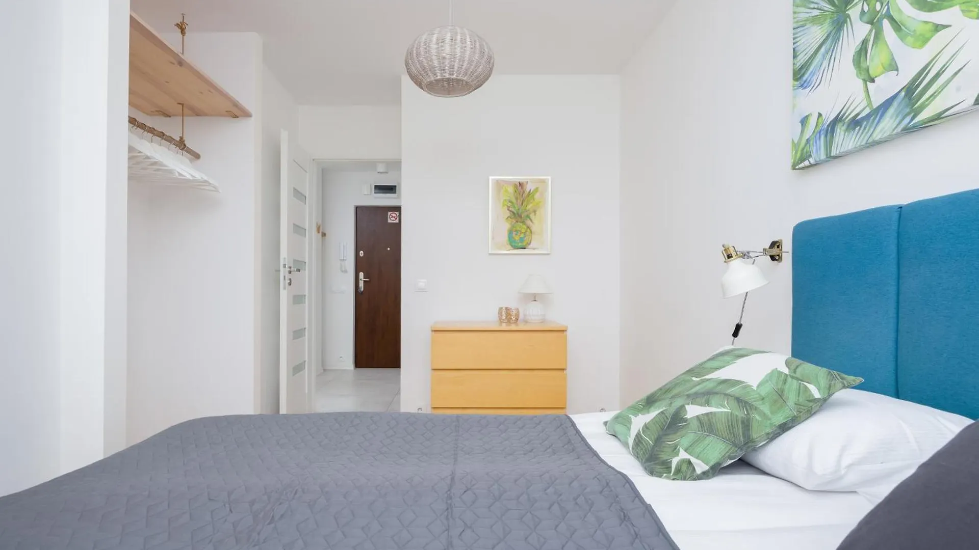 Belwederska Apartment With Balcony Next To Promenade Park By Noclegi Renters Warsaw 0*,