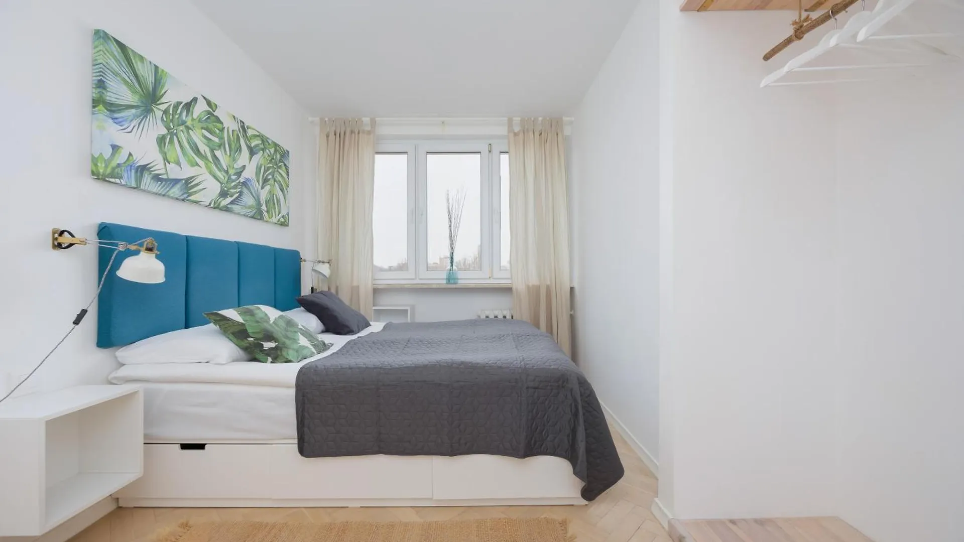 Belwederska Apartment With Balcony Next To Promenade Park By Noclegi Renters Warsaw