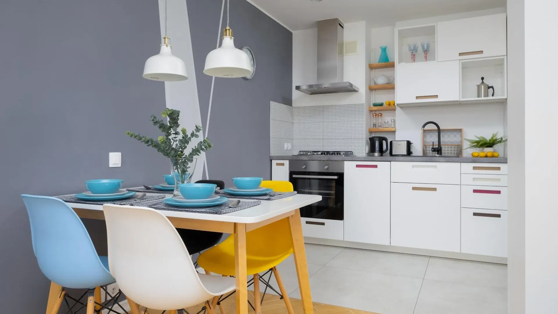 Belwederska Apartment With Balcony Next To Promenade Park By Noclegi Renters Warsaw