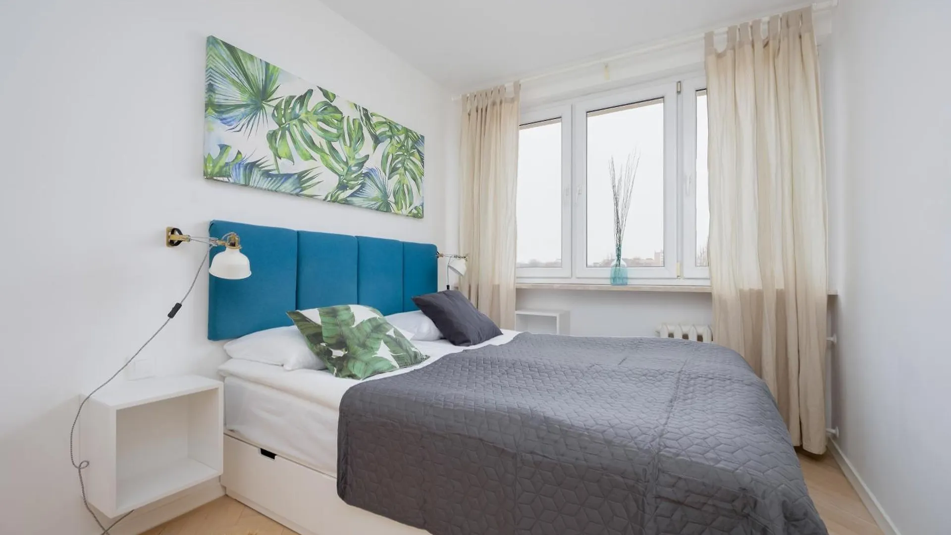 Belwederska Apartment With Balcony Next To Promenade Park By Noclegi Renters Варшава
